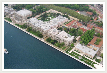 DOLMABAHCE PALACE